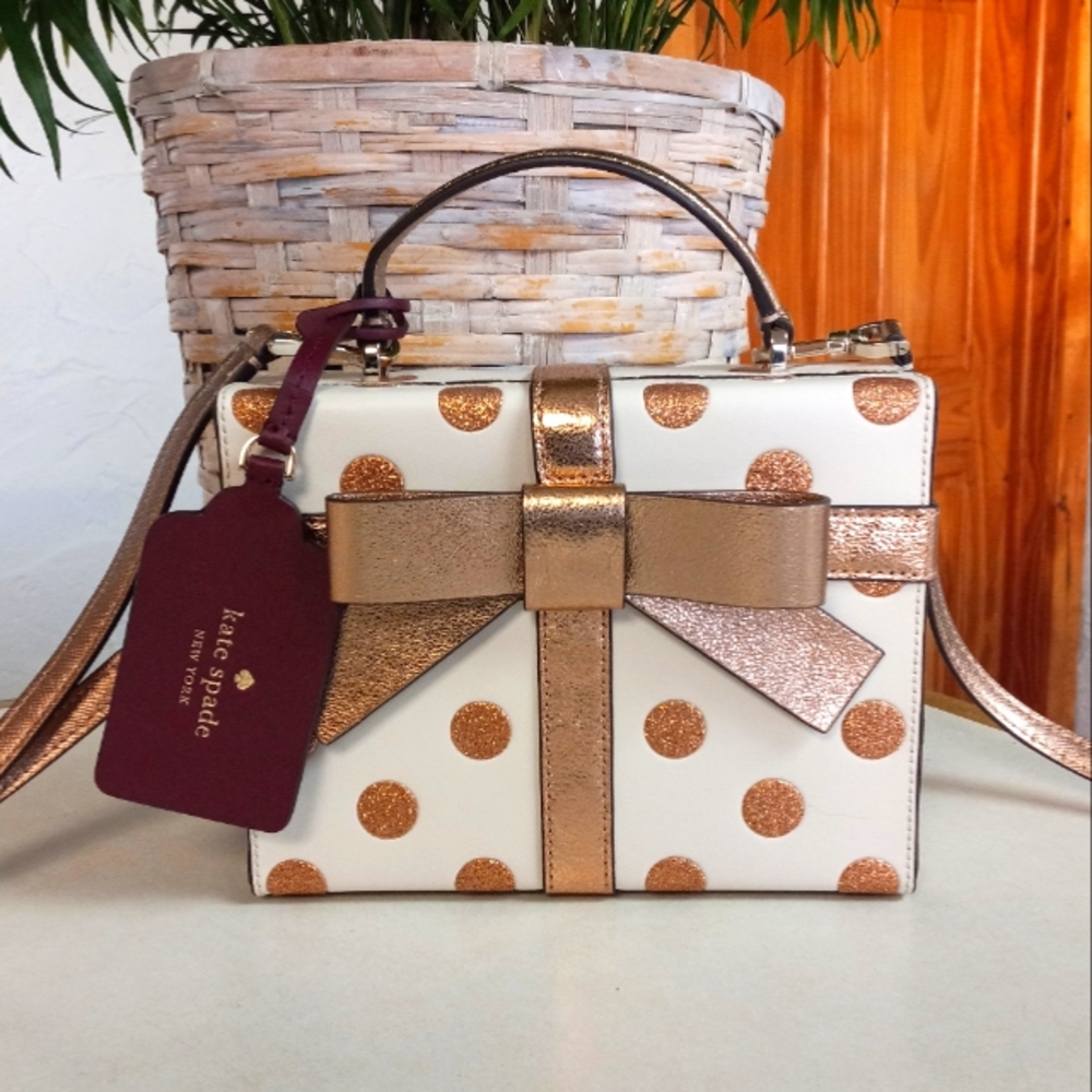 Kate Spade New York Crossbody Bag, Wrapping Party Gift Box. Parchment & Gold